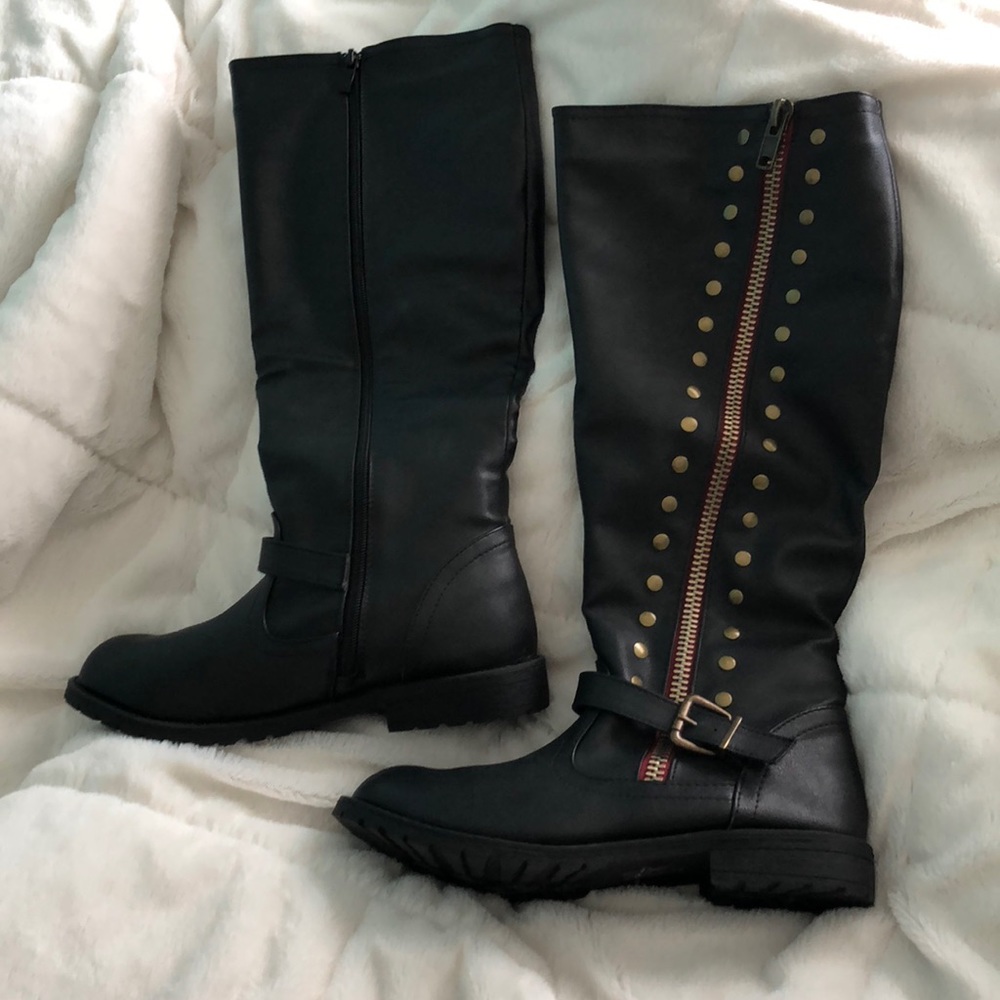 NWOT knee high studded boots